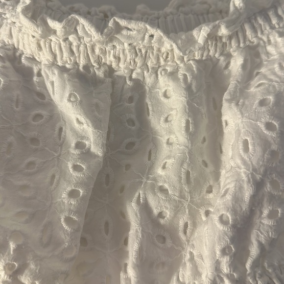 Cropped Lace Top - Picture 4 of 4